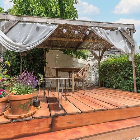 Villa Charming Renovated Old House Kruibeke Exterior foto